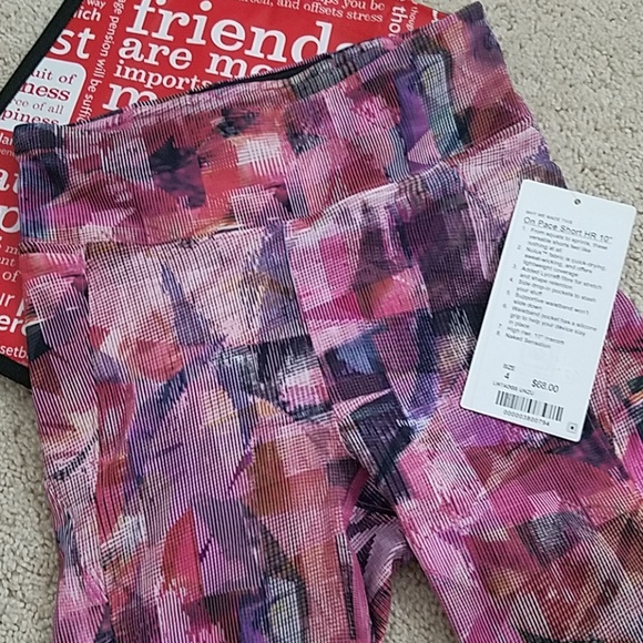 Lululemon shorts - Picture 5 of 7